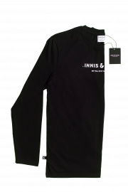 Black long sleeve tee